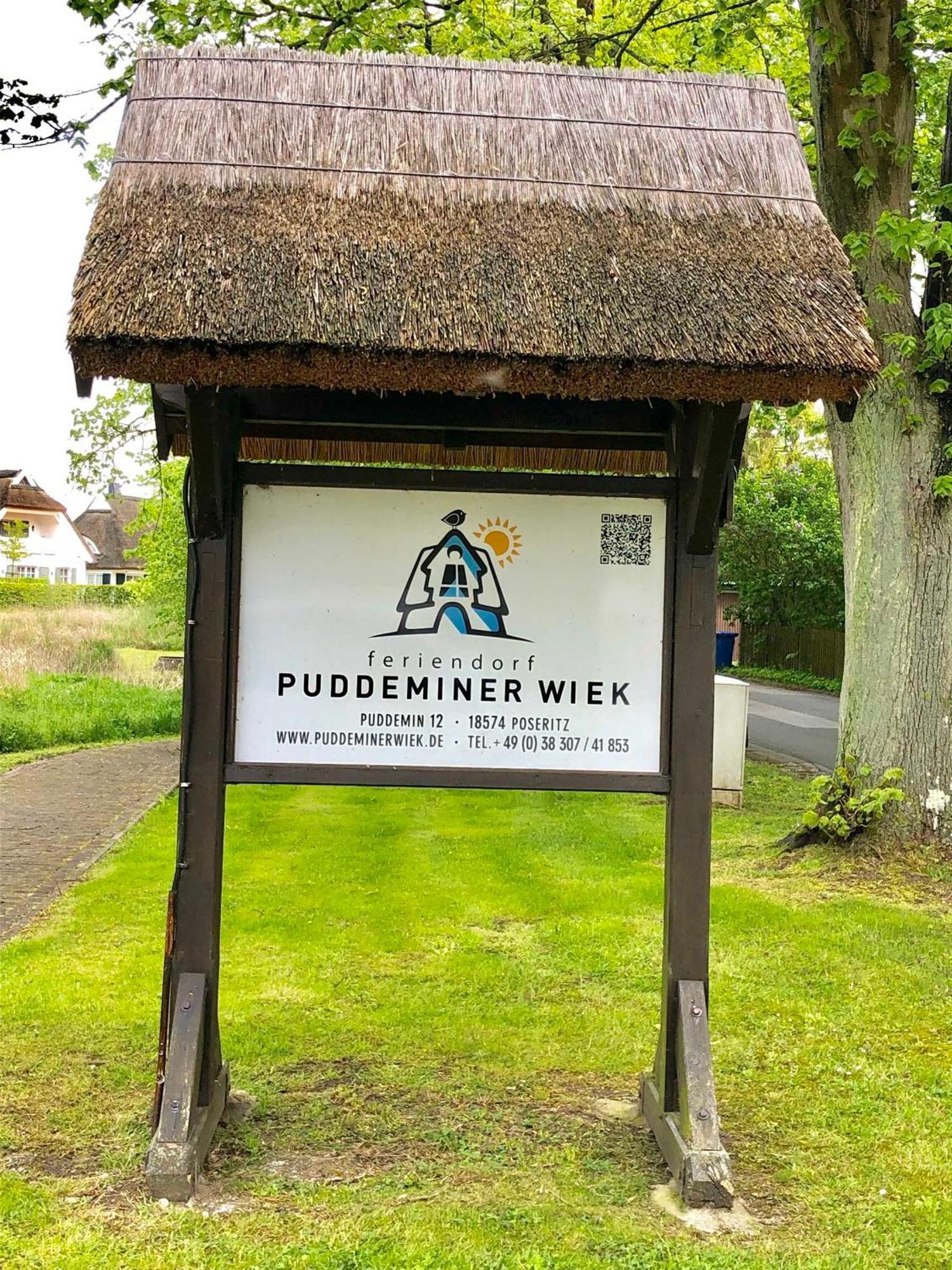 Komfortables Reetdachferienhaus Hasel 1 Puddemin エクステリア 写真